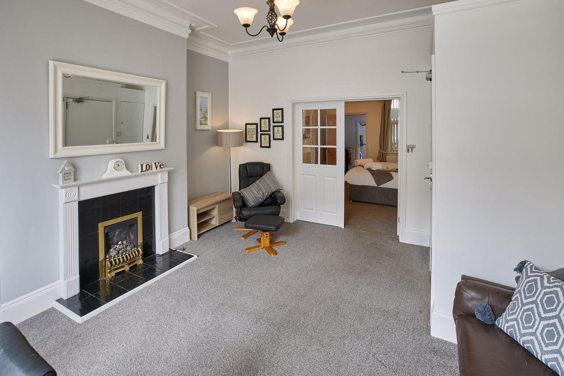 Glencoe Holiday Apartments Γουίτμπι Εξωτερικό φωτογραφία